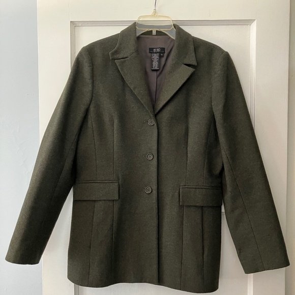 BCBGMaxAzria Jackets & Blazers - BCBG Maxazria Vintage Blazer Wool Blend Dark Olive